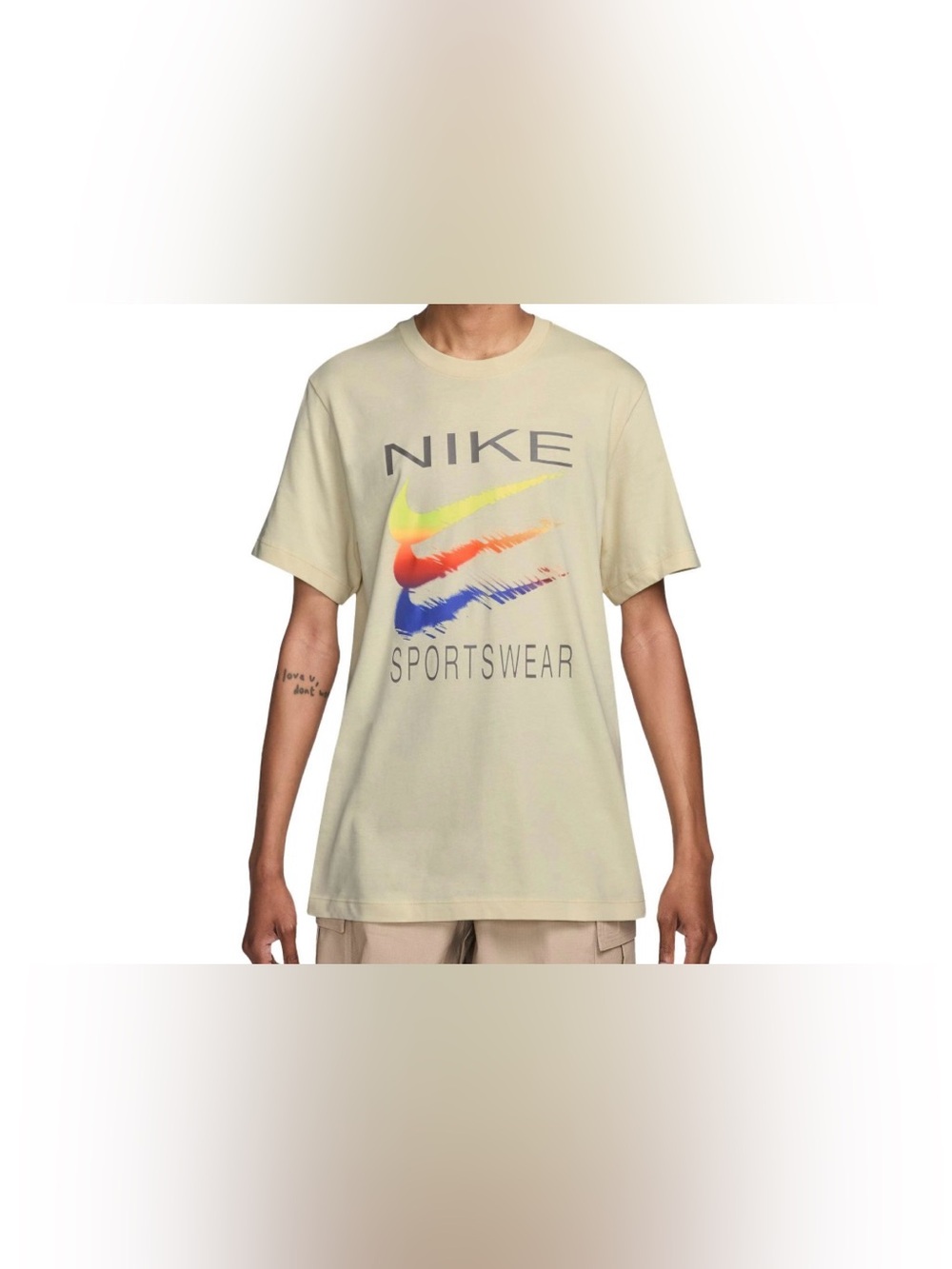 Nike Men’s Sportswear T-Shirt- NWT